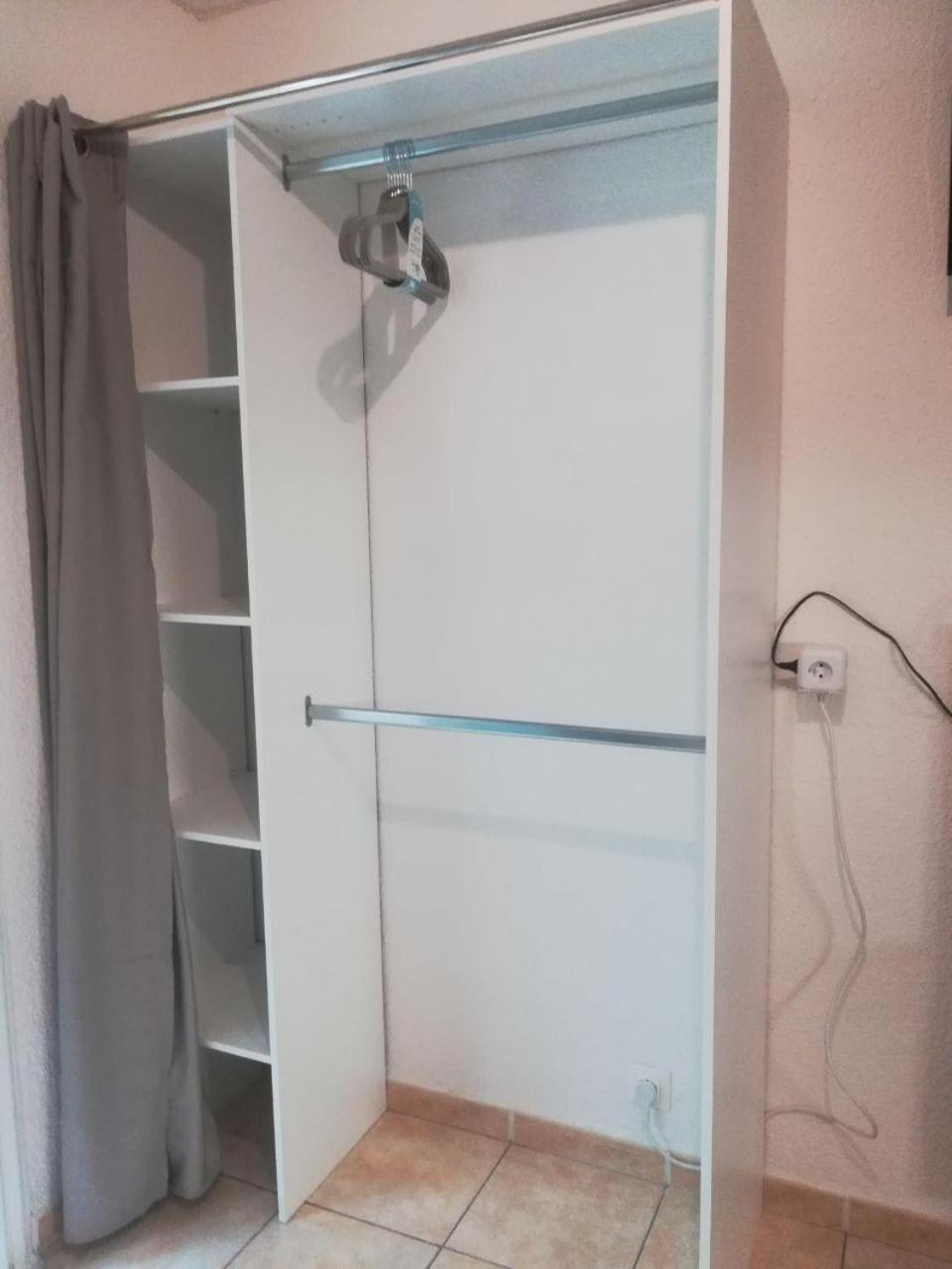 Studio B Front De Mer Saint-Raphael  Luaran gambar