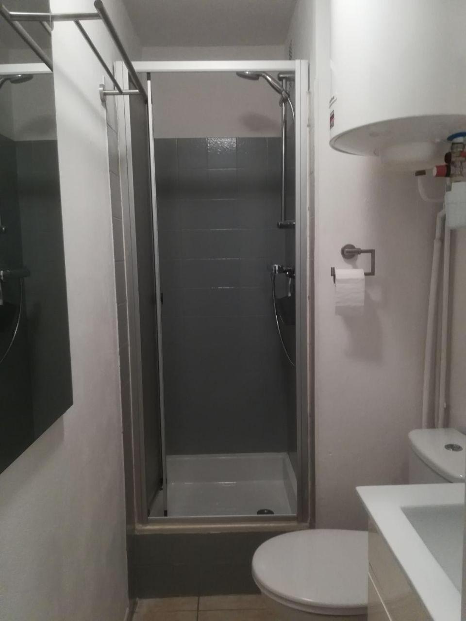 Studio B Front De Mer Saint-Raphael  Luaran gambar