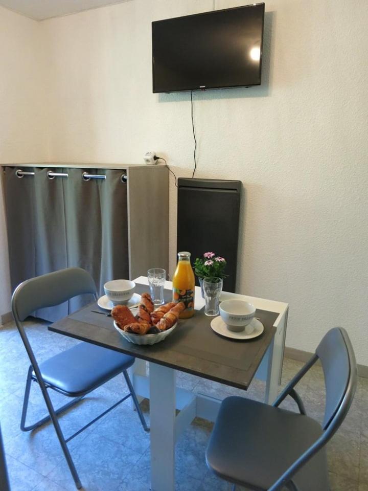 Studio B Front De Mer Saint-Raphael  Luaran gambar